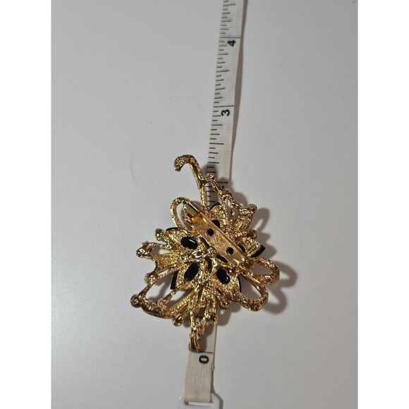 **Sale** Gold tone rhinestone flower brooch - Picture 6 of 9